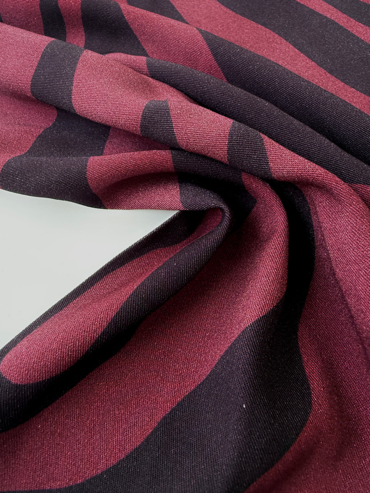 Mulberry Twist Viscose Twill By Light & Lush Stof Of Denmark