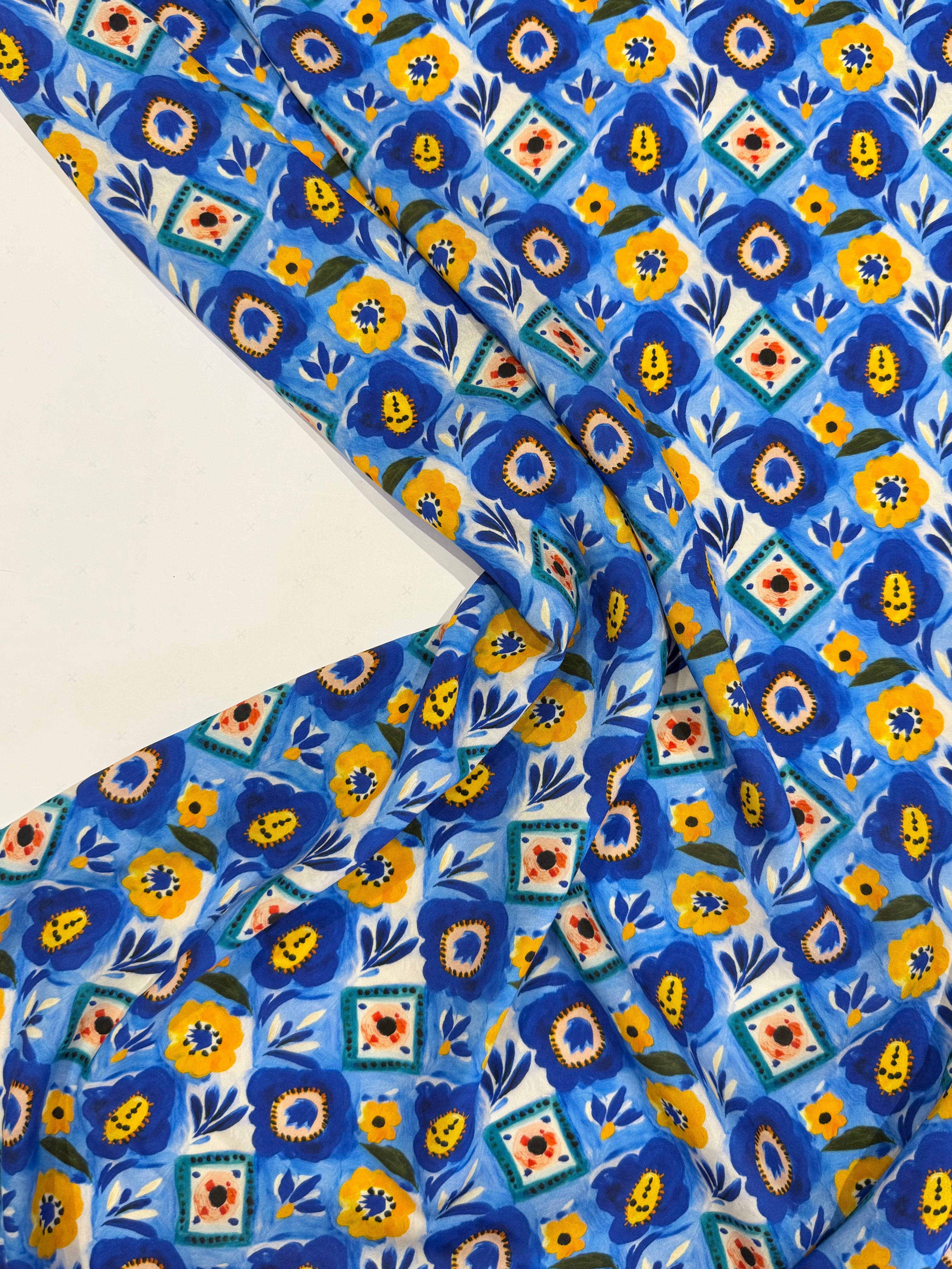 Ceramic Story Tiles Viscose Lawn