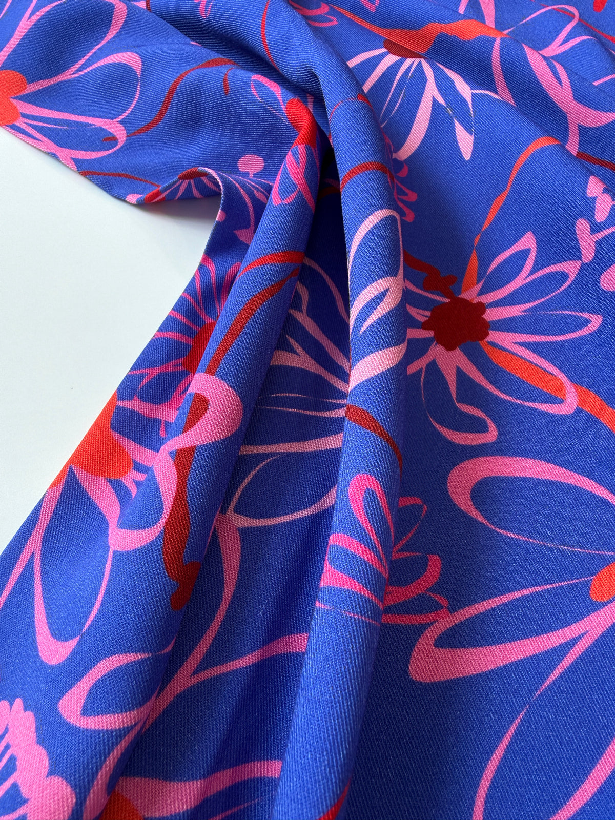 Cosmic Bloom Viscose Twill By Light & Lush Stof Of Denmark