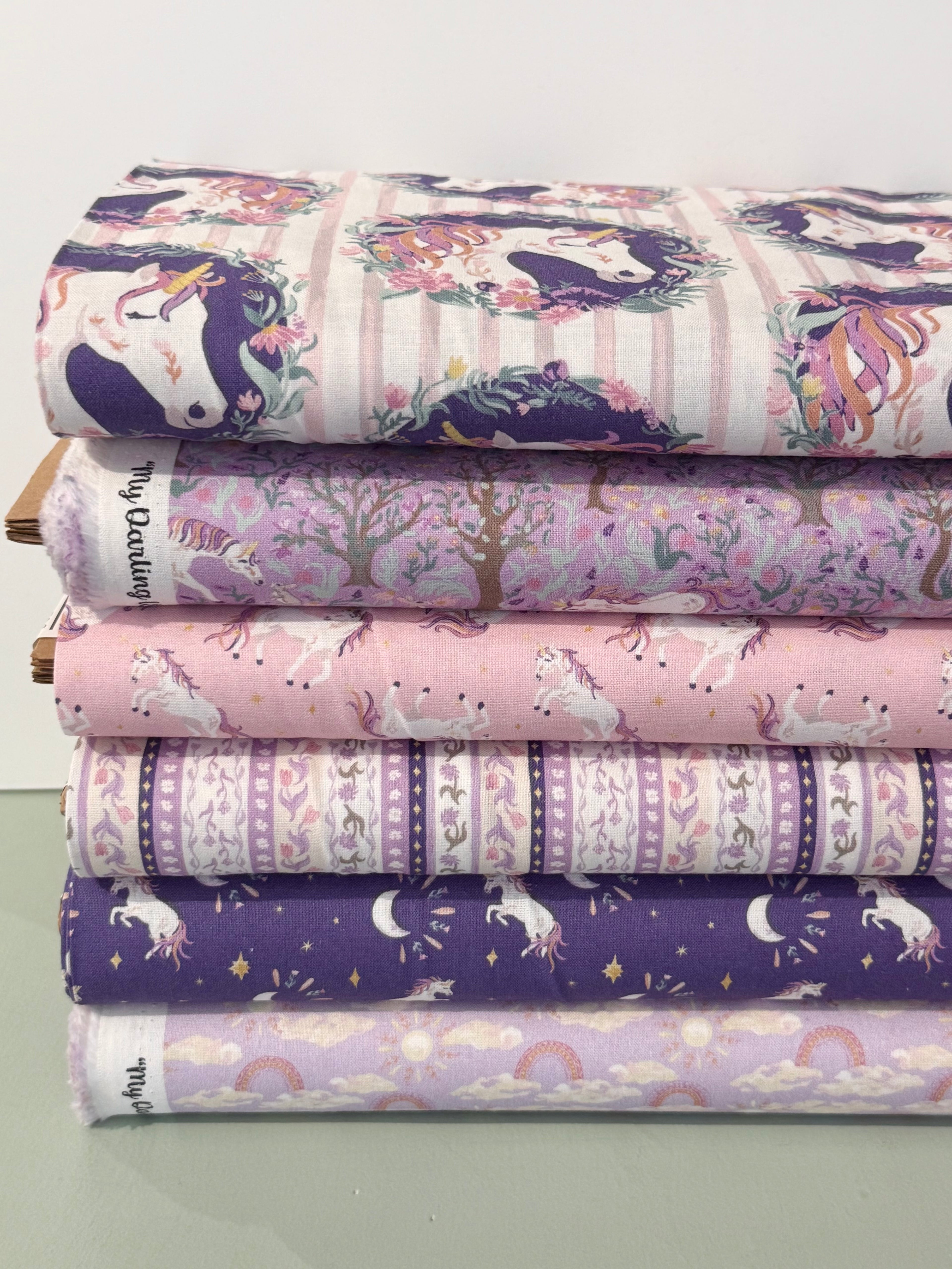 My Darling Unicorn - Unicorn Wallpaper Stripe HG2270-52 By Karissa Schulten For Henry Glass
