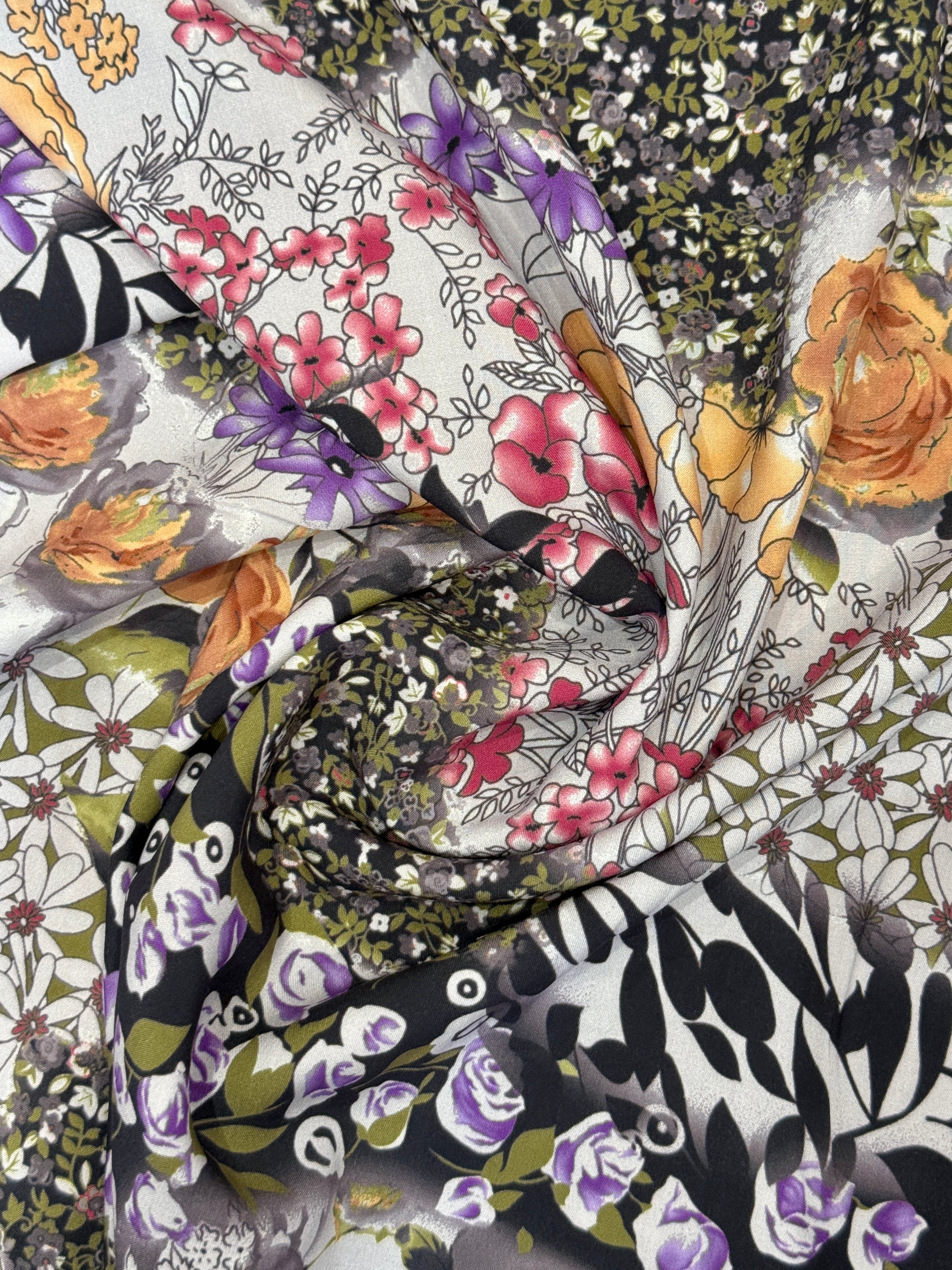 Vintage Collage Viscose Poplin