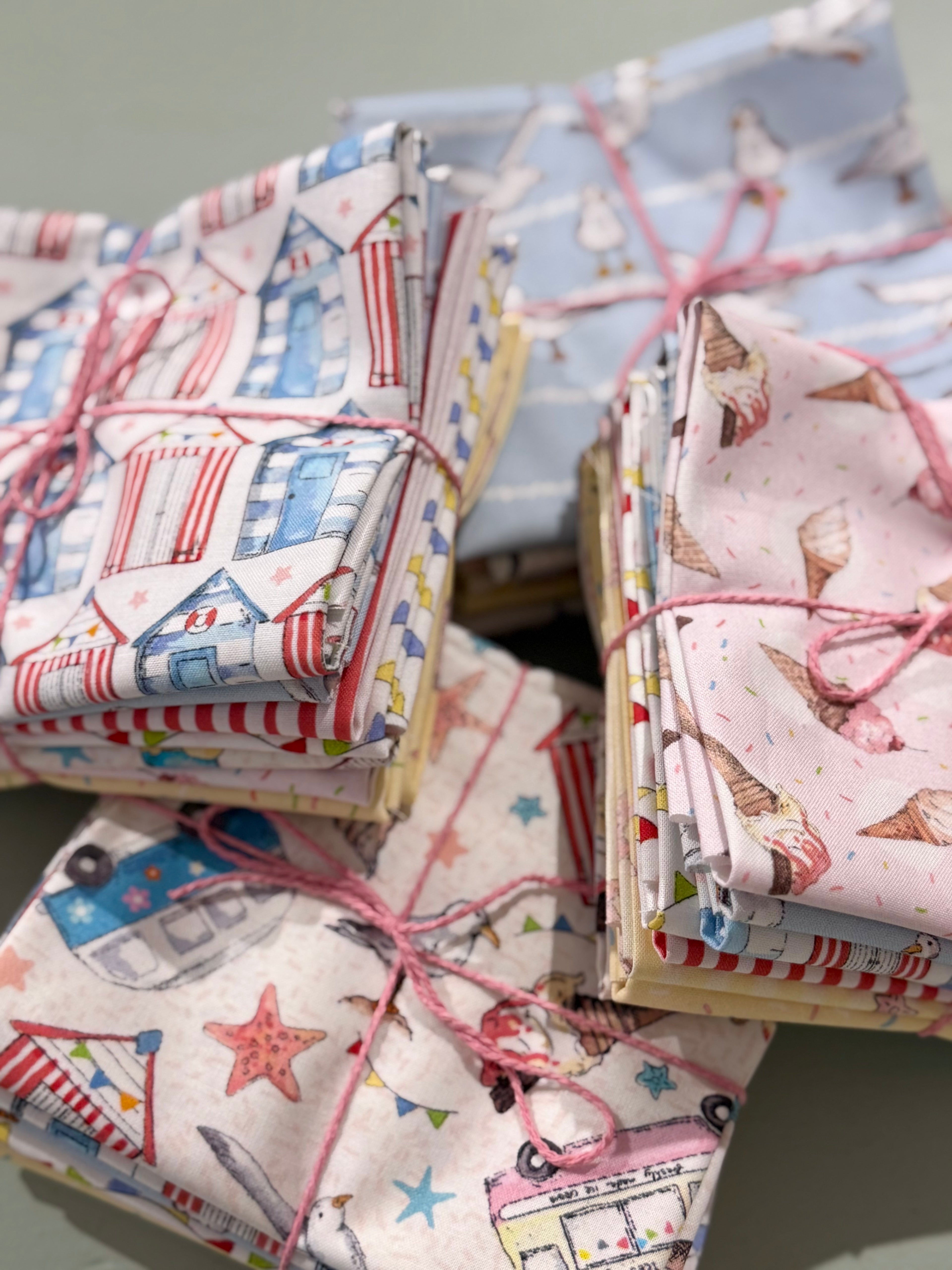 Sundaes By The Sea By Susan Wheeler - 8 Fat Quarter Bundle