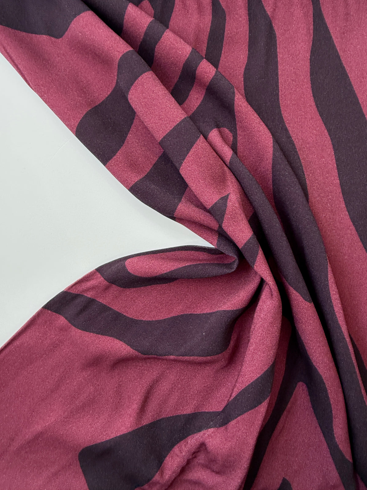 Mulberry Twist Viscose Twill By Light & Lush Stof Of Denmark