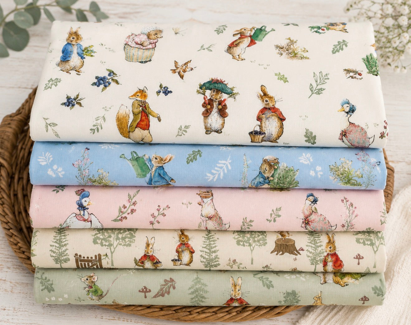 Peter Rabbit - Tales Of The Burrow - 5 Fat Quarter Bundle