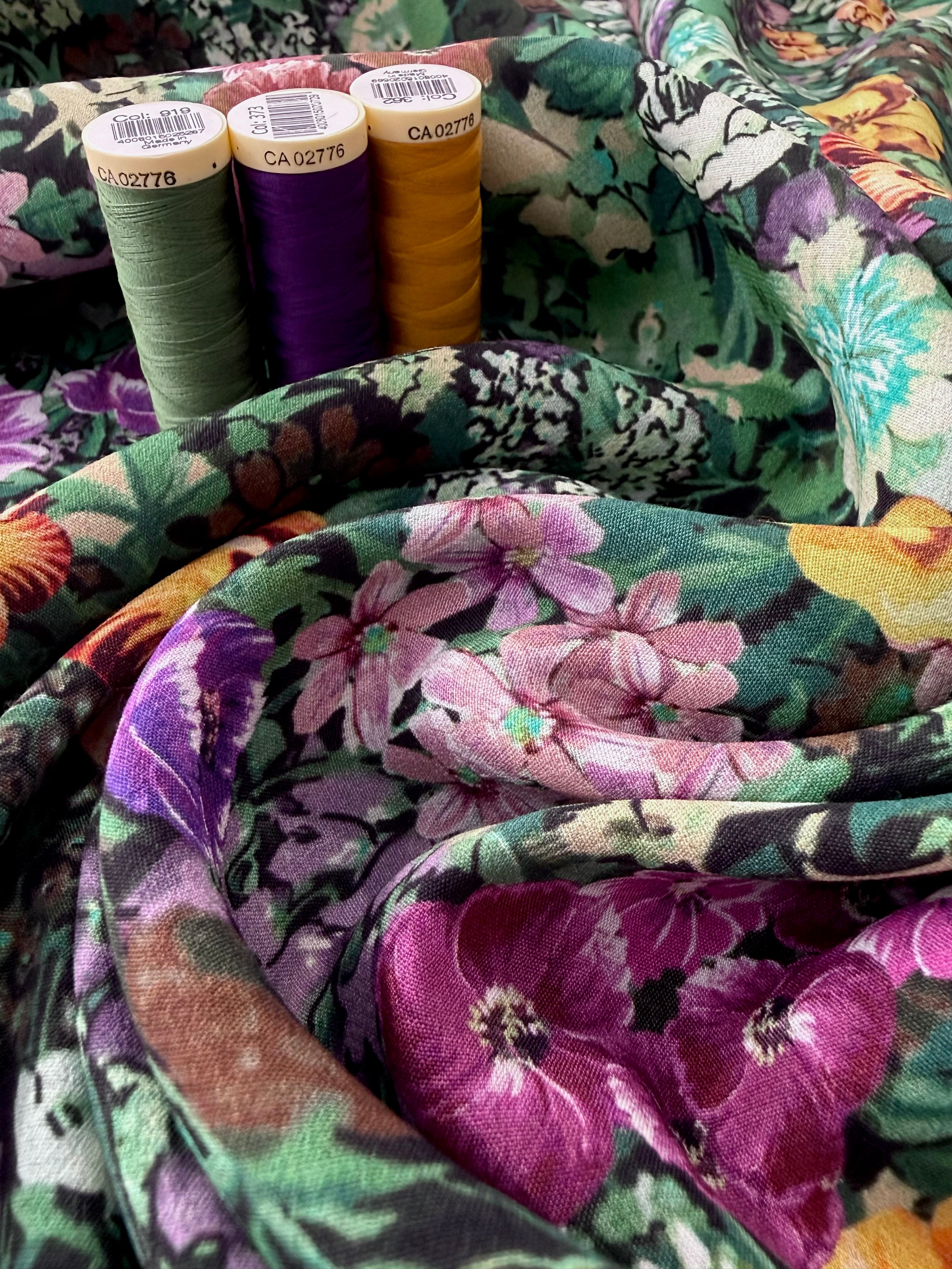 English Country Floral Viscose Crêpe