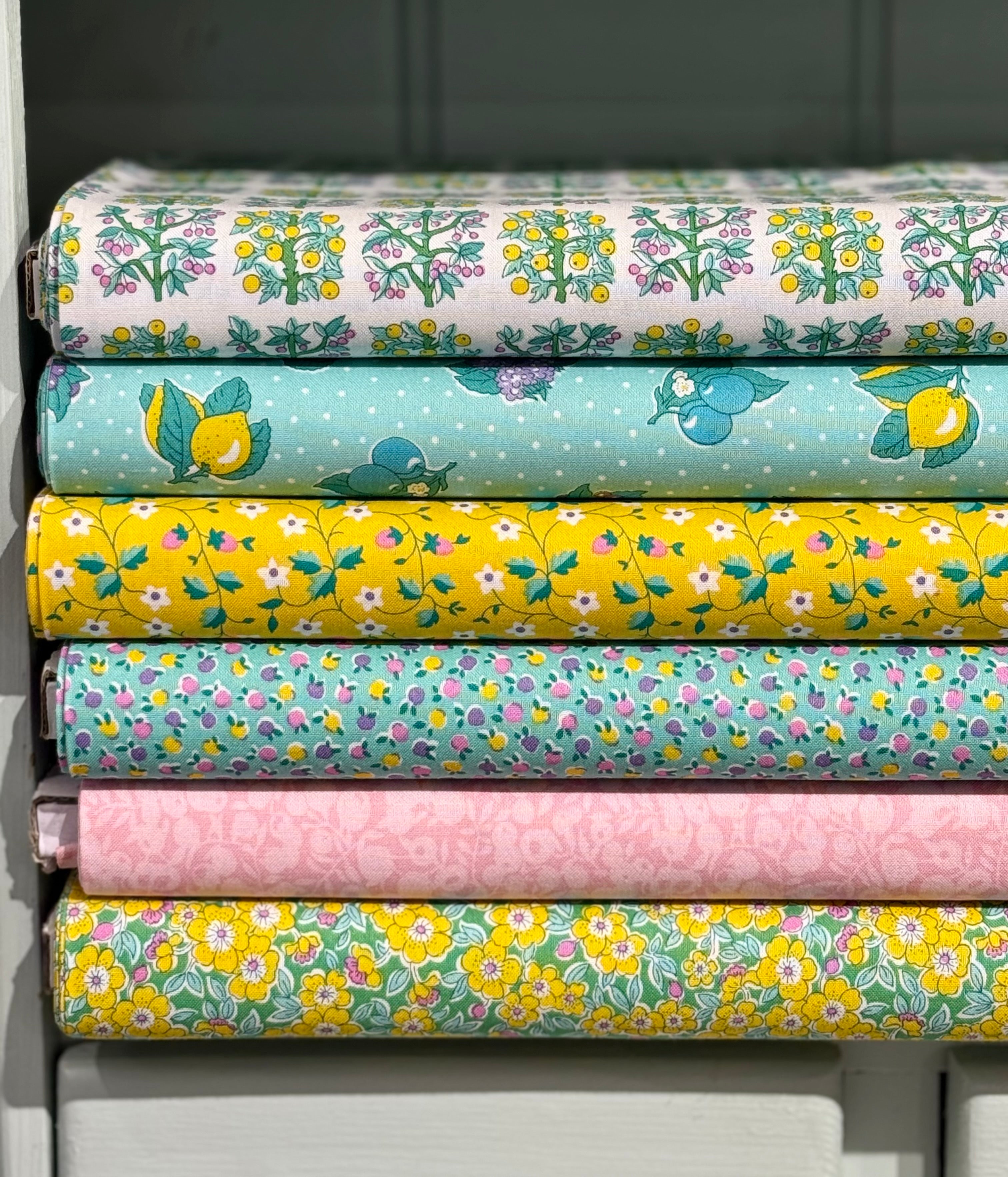 Gifts From The Garden - Orchard Delights 494B Liberty Quilting Cotton