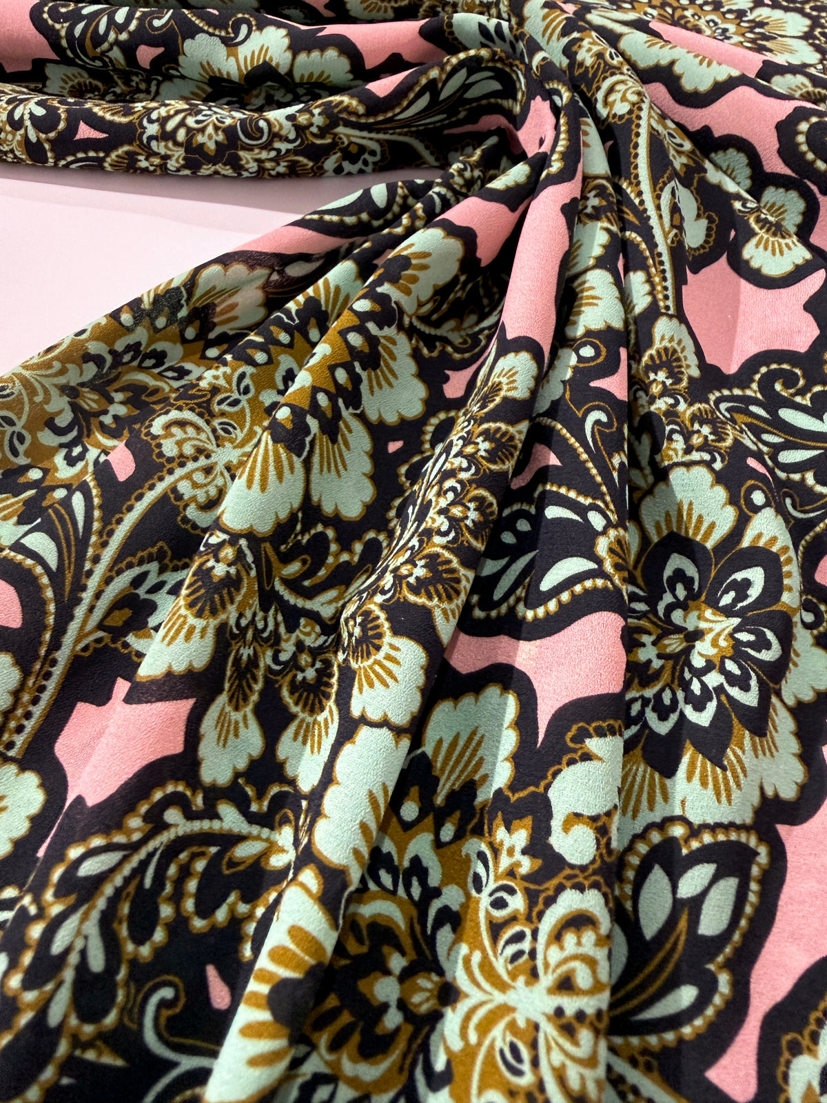 Rose Baroque Deadstock Crêpe