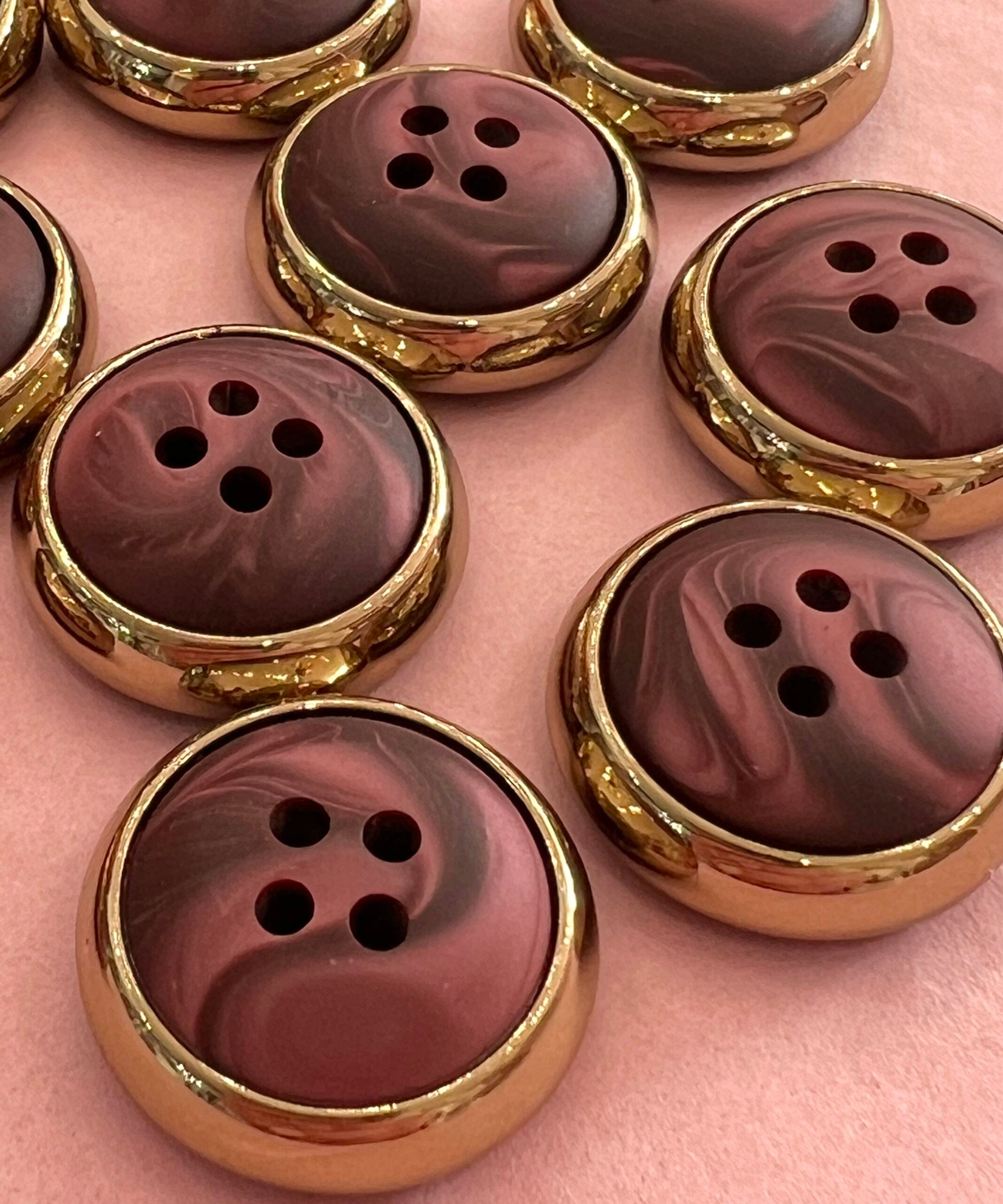 Chunky Marbled Wine And Gold 23mm Buttons