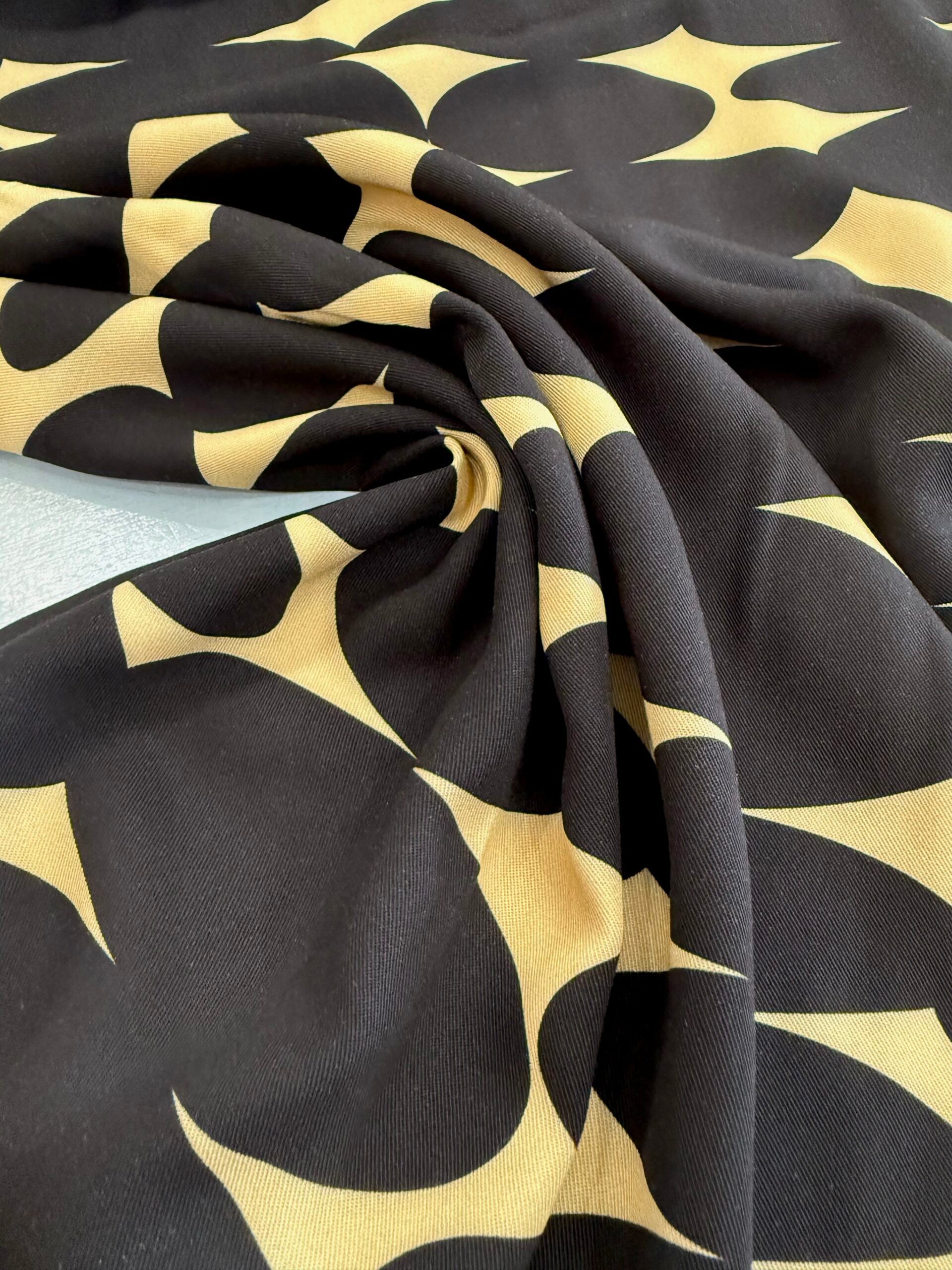 Light & Lush Viscose By Stof Of Denmark - Discs 92cm Remnant