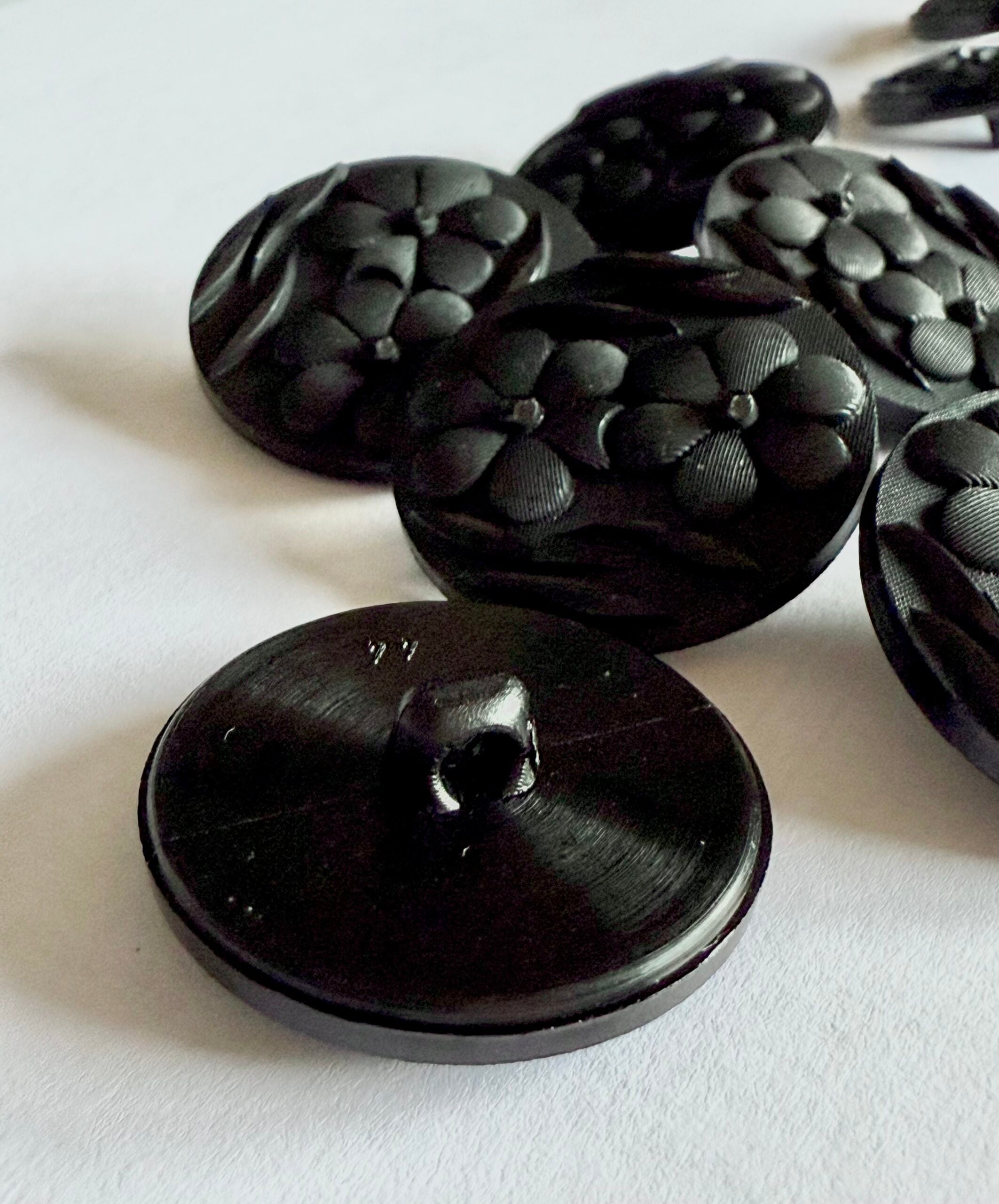 Black Flower Shank Buttons