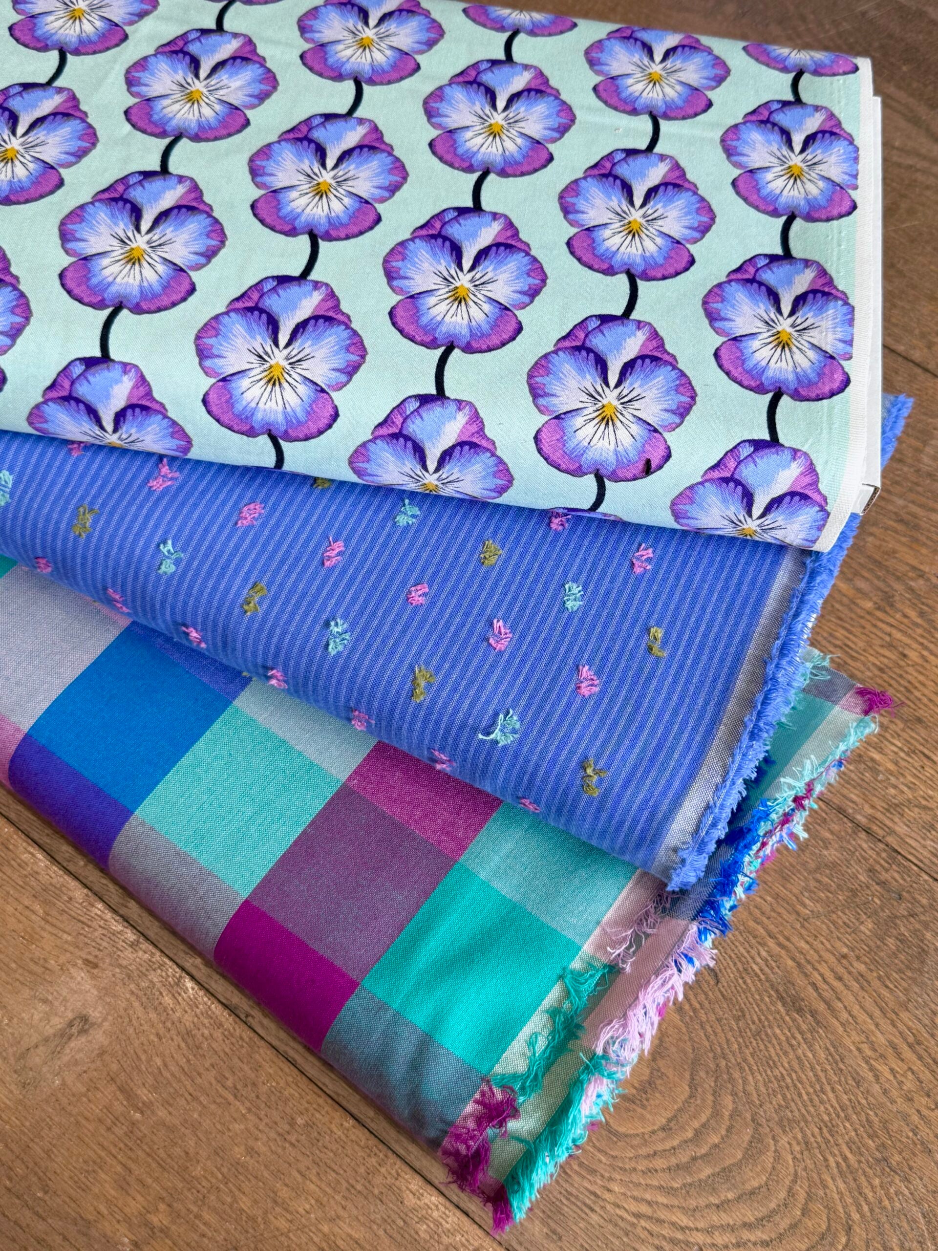 Iconic - Pansy Lavender By Anna Maria Textiles AMT 124-83C