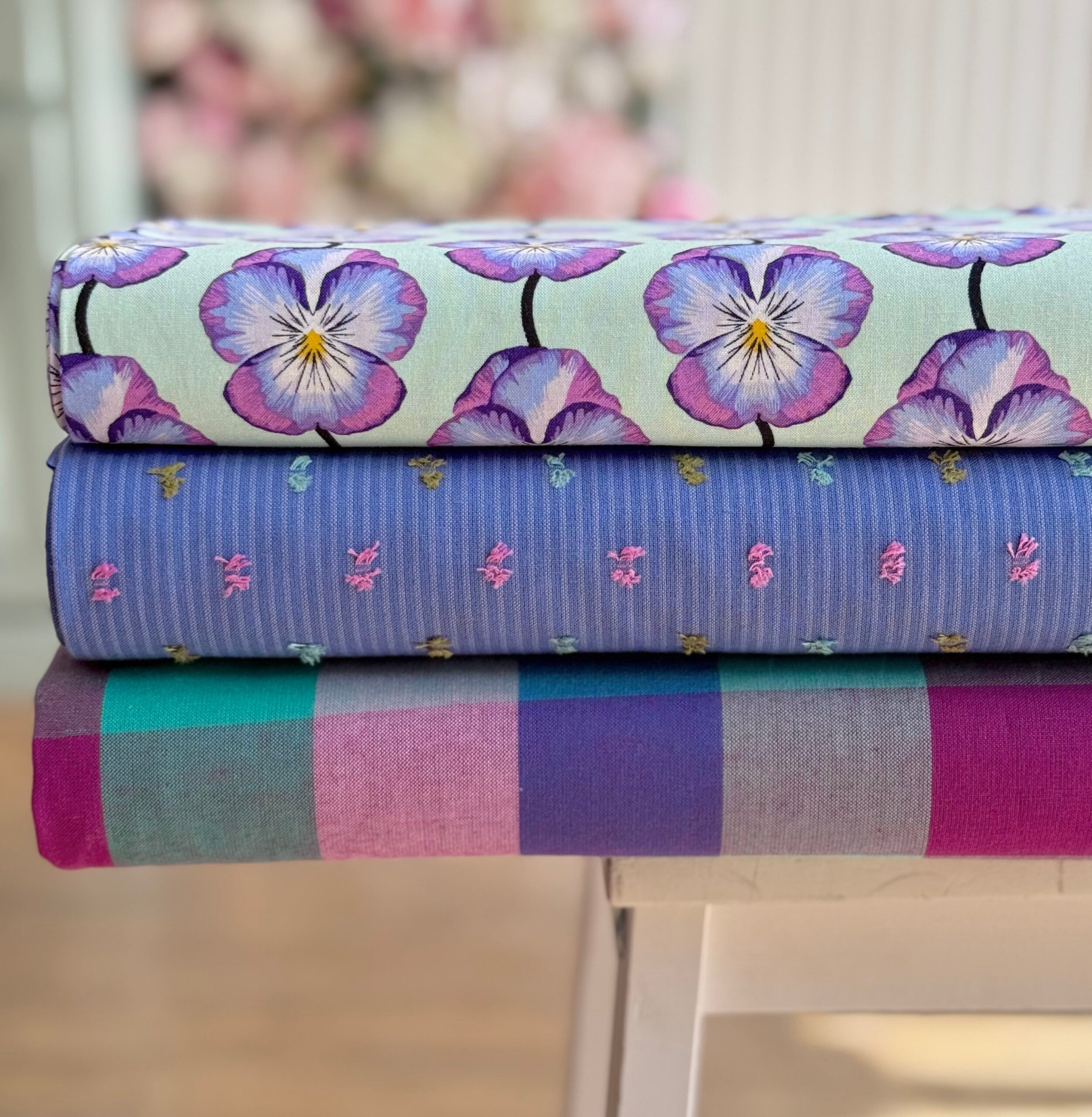 Garden Variety - Channelling Mist By Anna Maria Textiles WAMT 103-45C