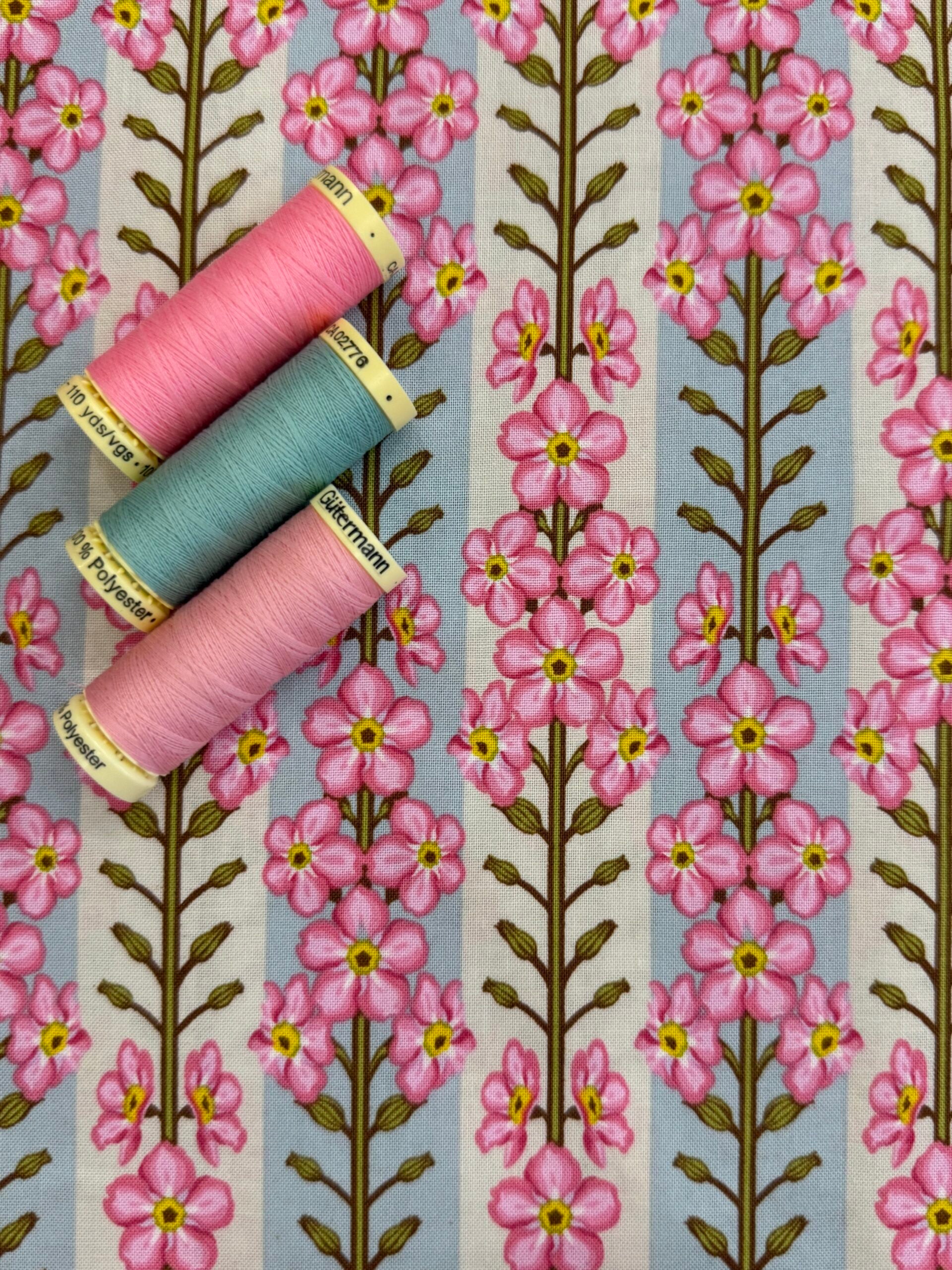 Iconic - Forget Me Not Romance By Anna Maria Textiles AMT125-20V