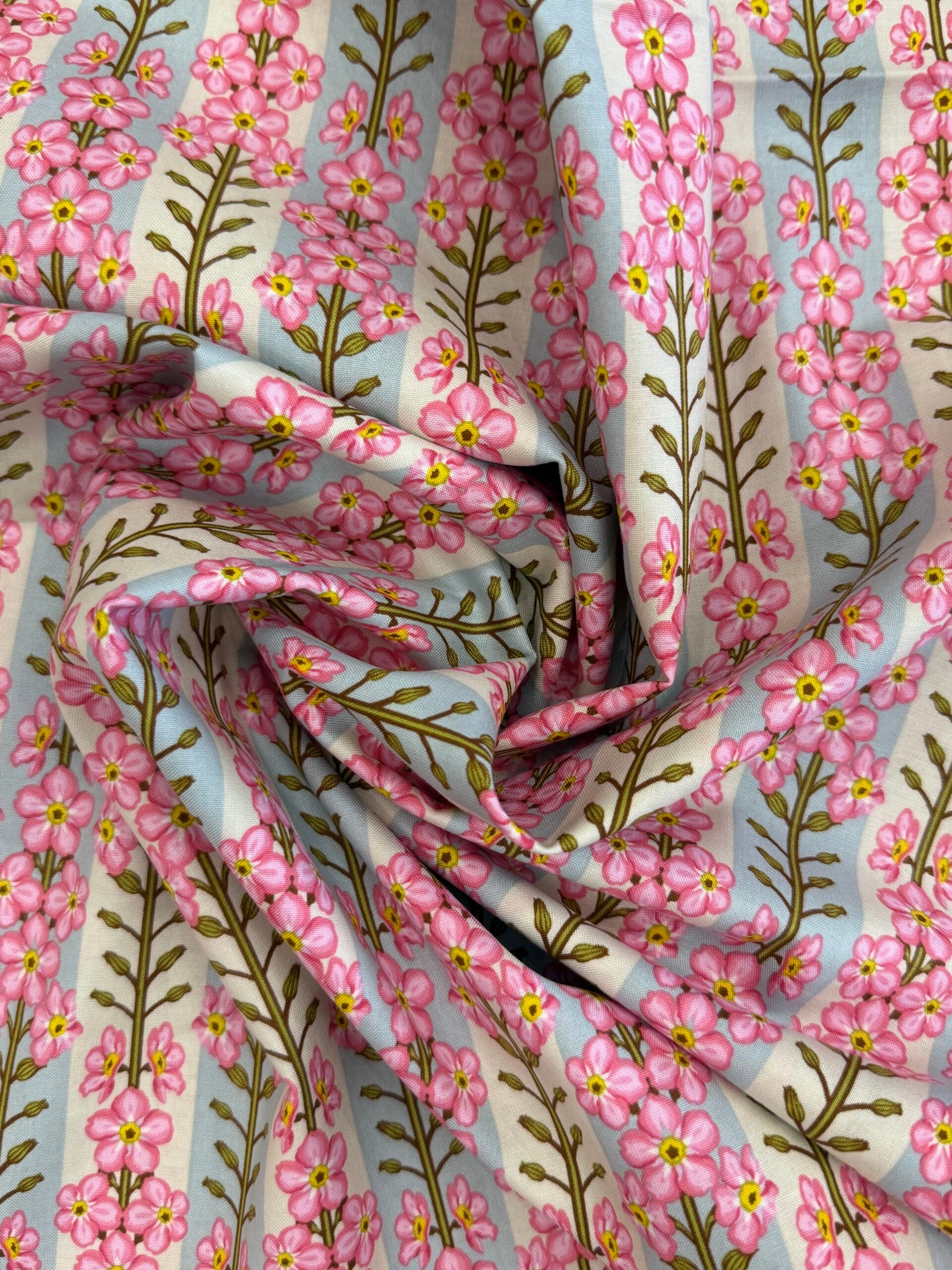 Iconic - Forget Me Not Romance By Anna Maria Textiles AMT125-20V