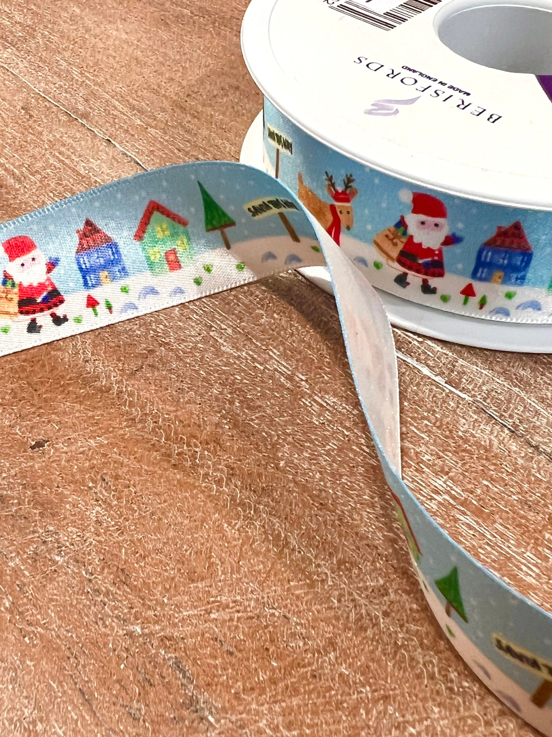 Santa This Way Ribbon