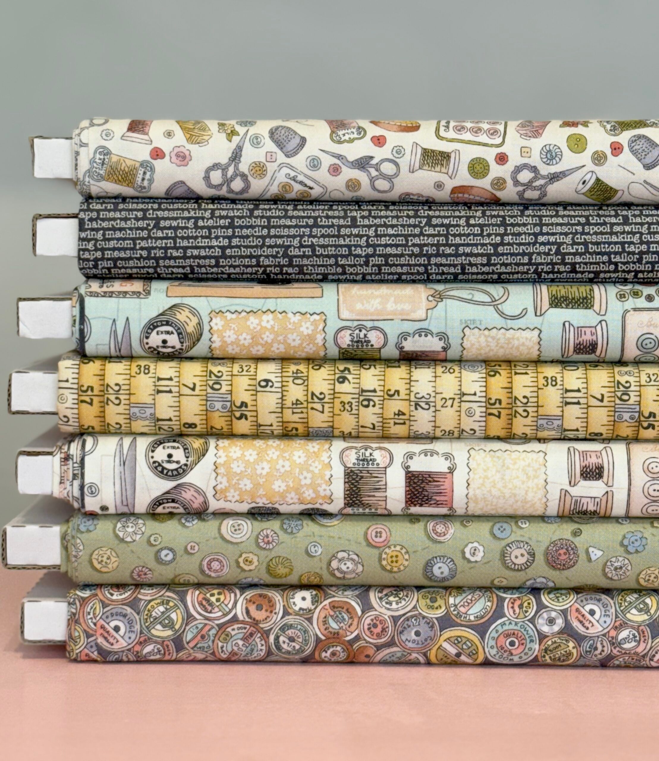 Atelier -Buttons Green 134G By Makower UK