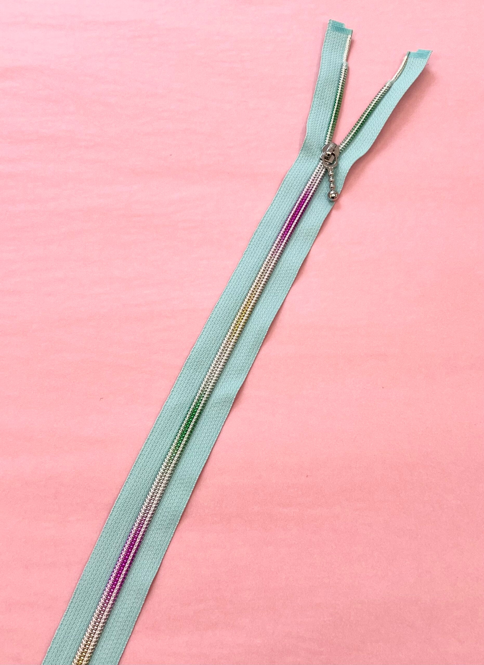 Rainbow Zip - Open Ended 22 inch