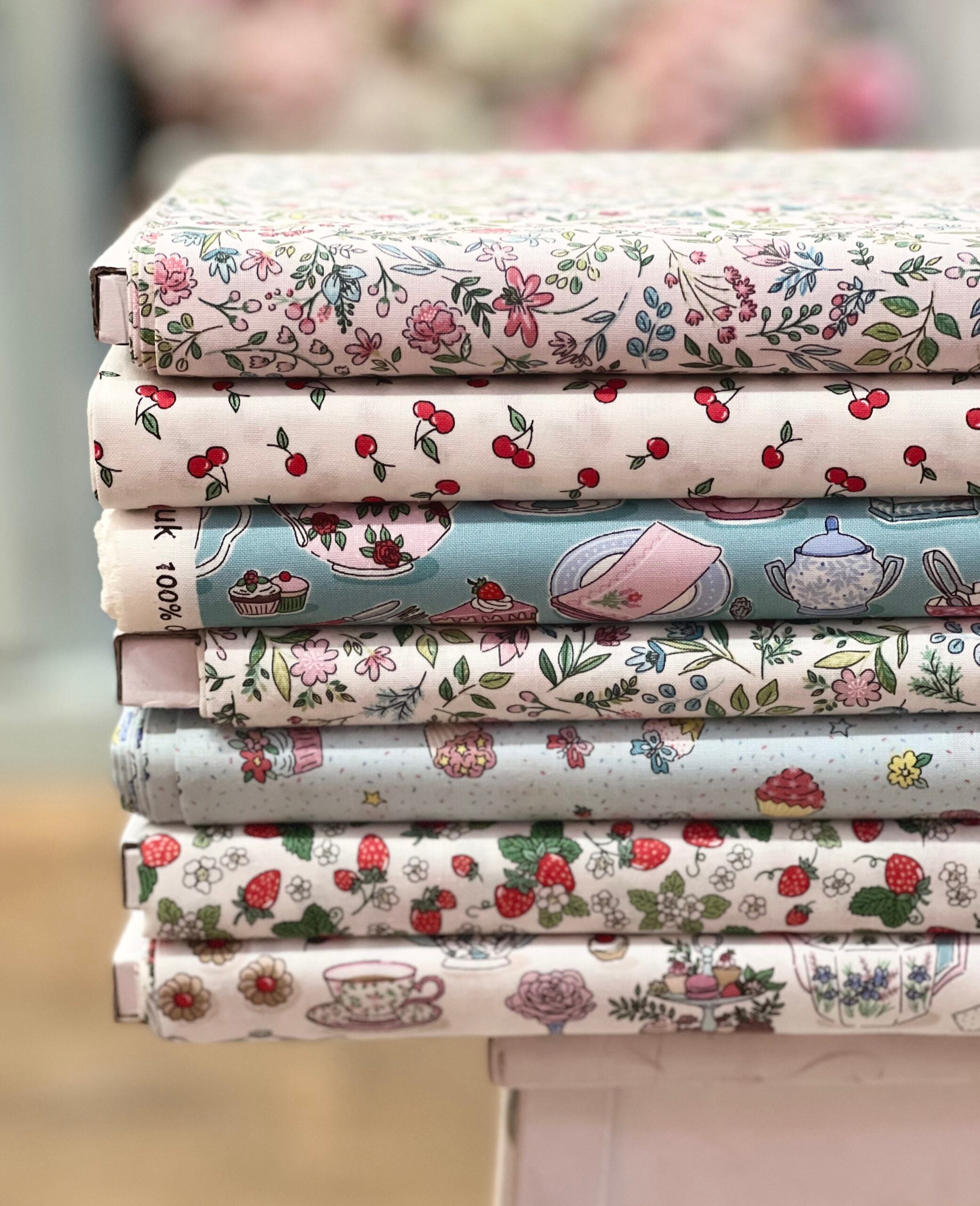 Afternoon Tea Cupcake Confetti Blue 093/B By Makower UK