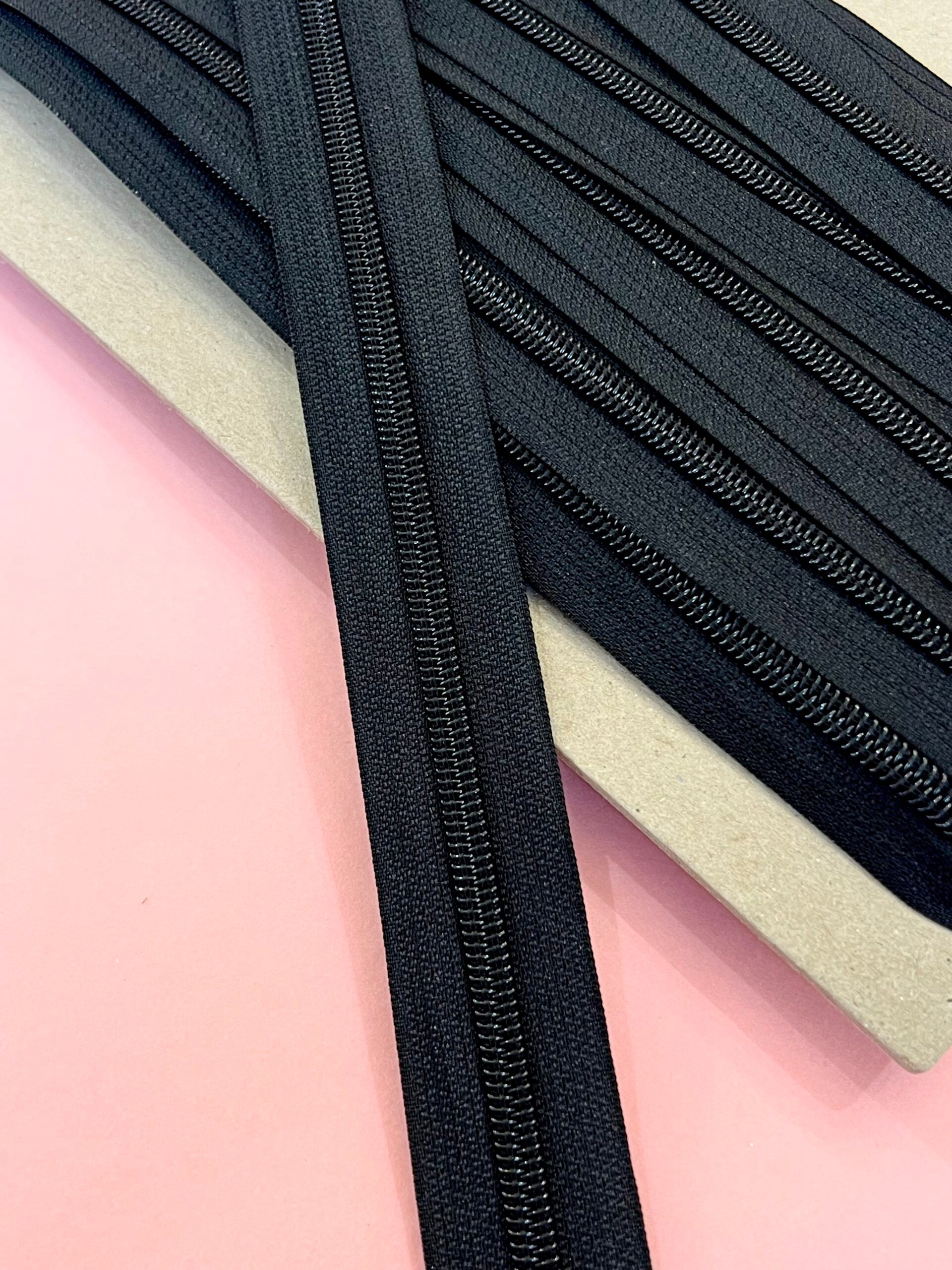 Continuous Zip No 5 (6mm) Nylon - Black