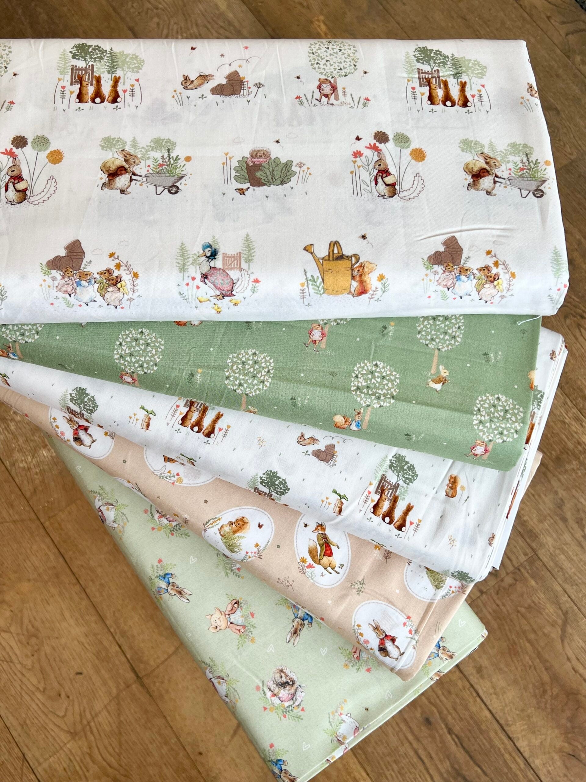 Beatrix Potter Peter Rabbit Meadow Tails - Favourite Friends 3593-05