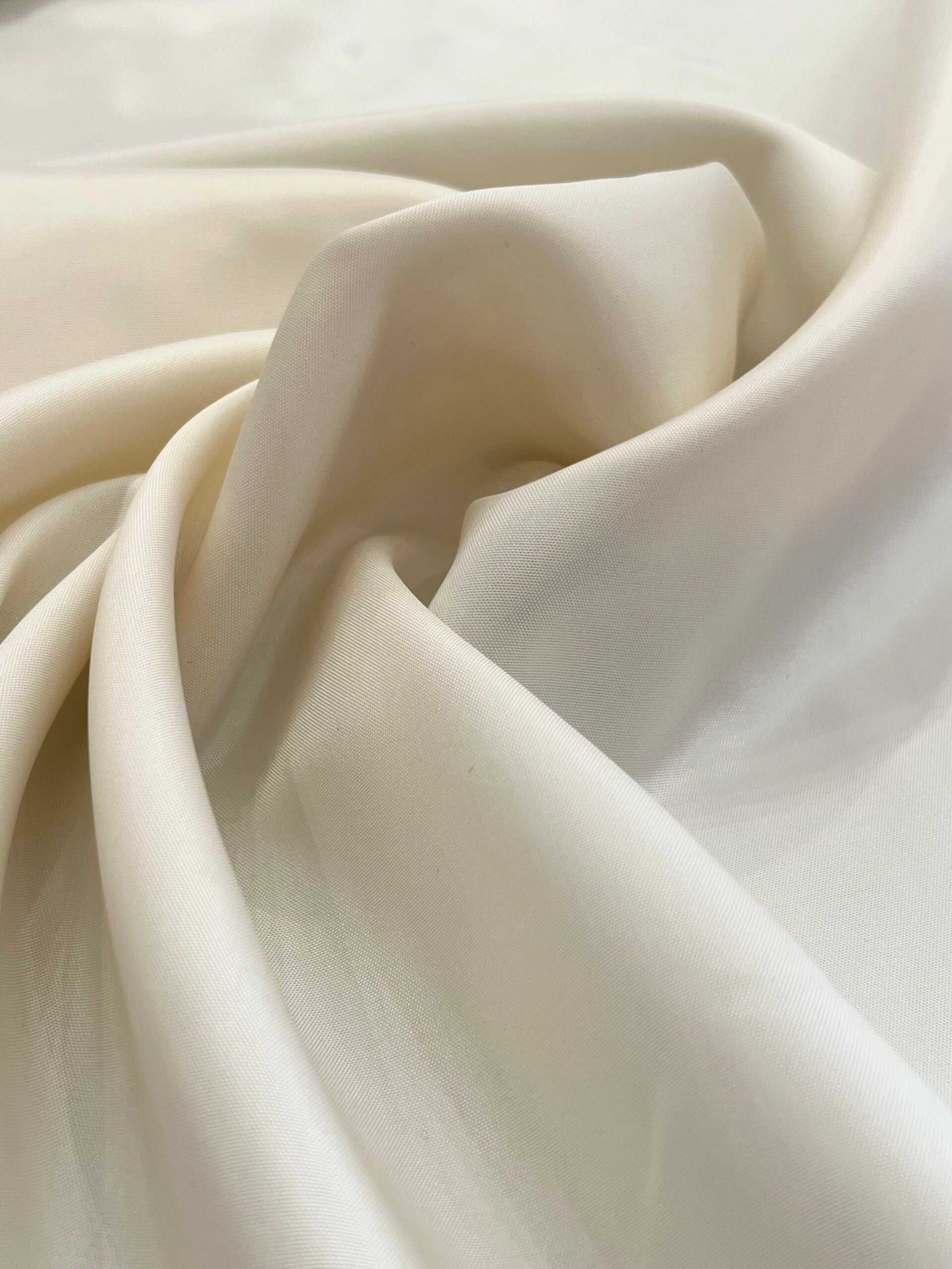 Ivory Acetate Taffeta Lining