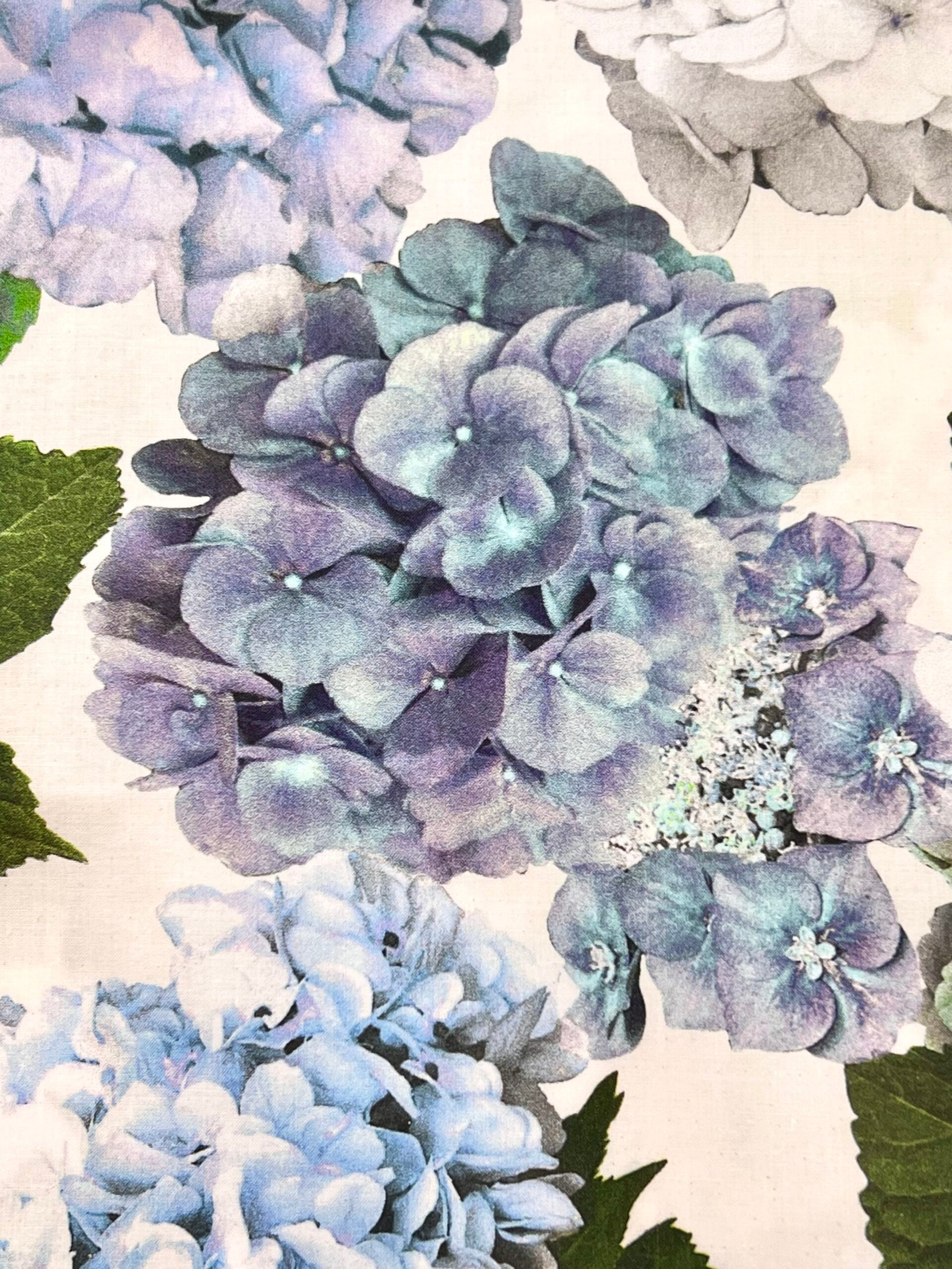 Lady McElroy Hydrangea Story Cotton Marlie Lawn 60cm Remnant