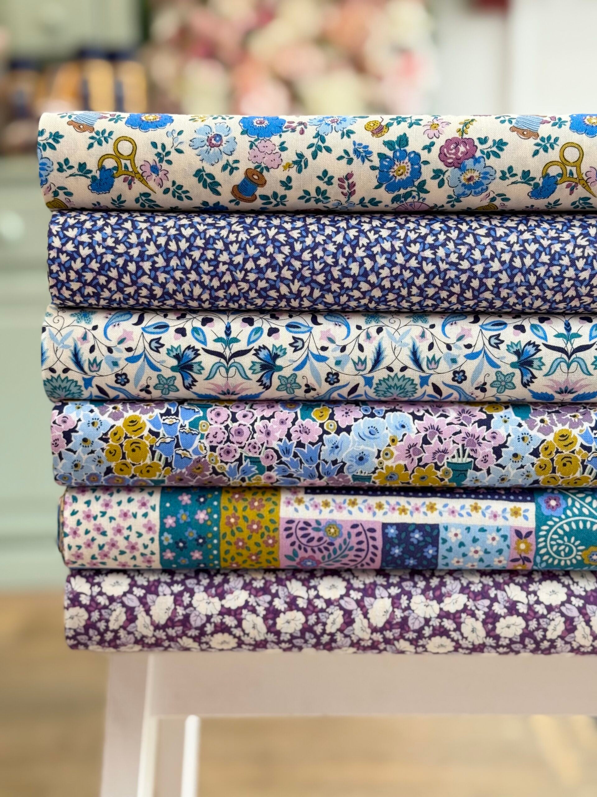 Liberty Quilting Cotton - Liberty Tudor Celebration - Tudor Tumble 447A