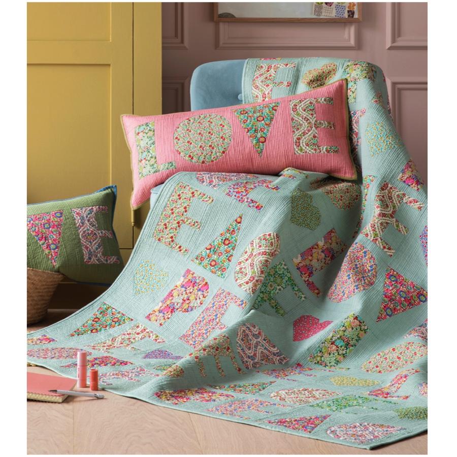 Wallflower Beverly Caramel By Tilda