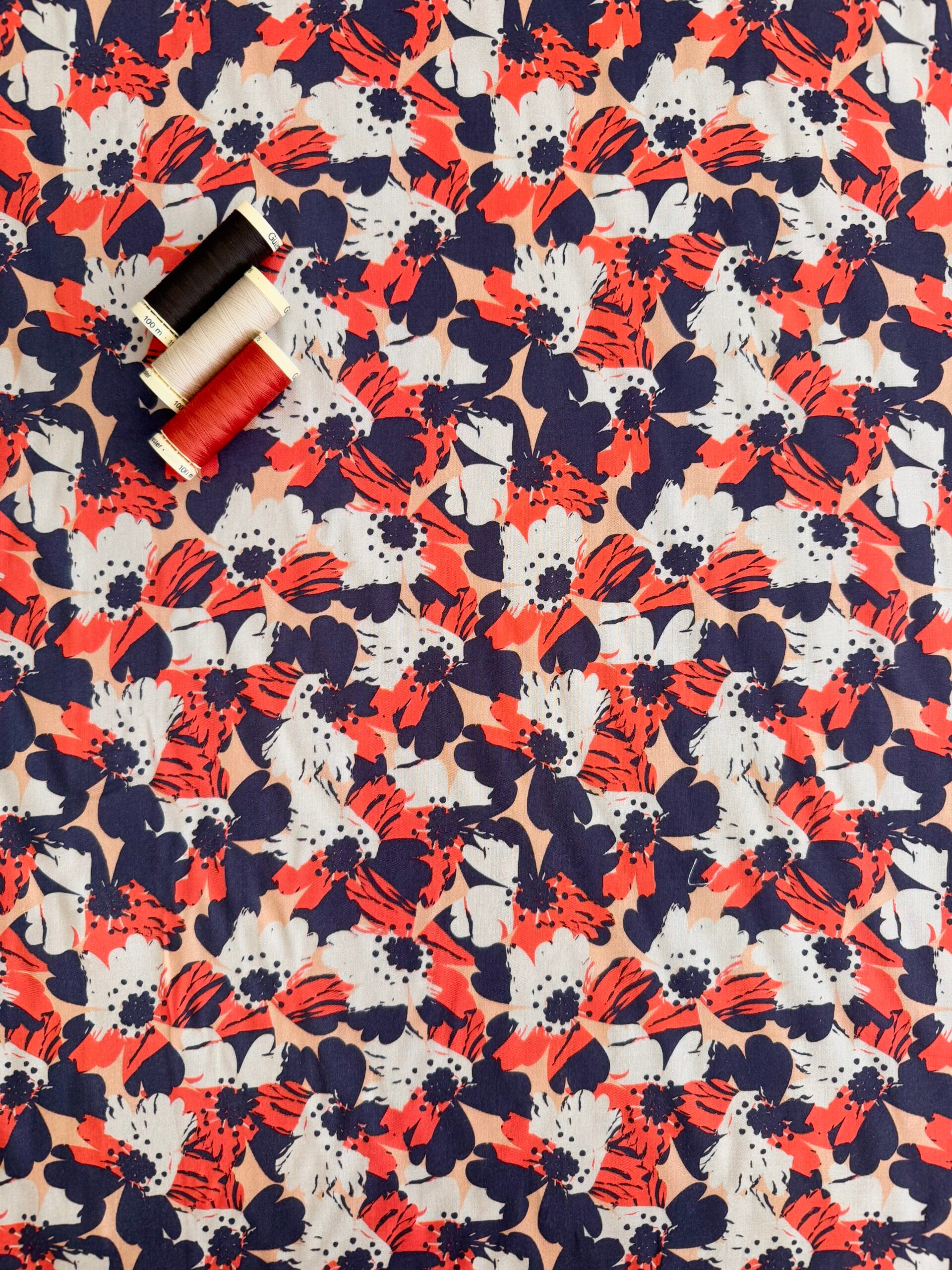 Abstract Flowers Viscose 2 Metre Remnant