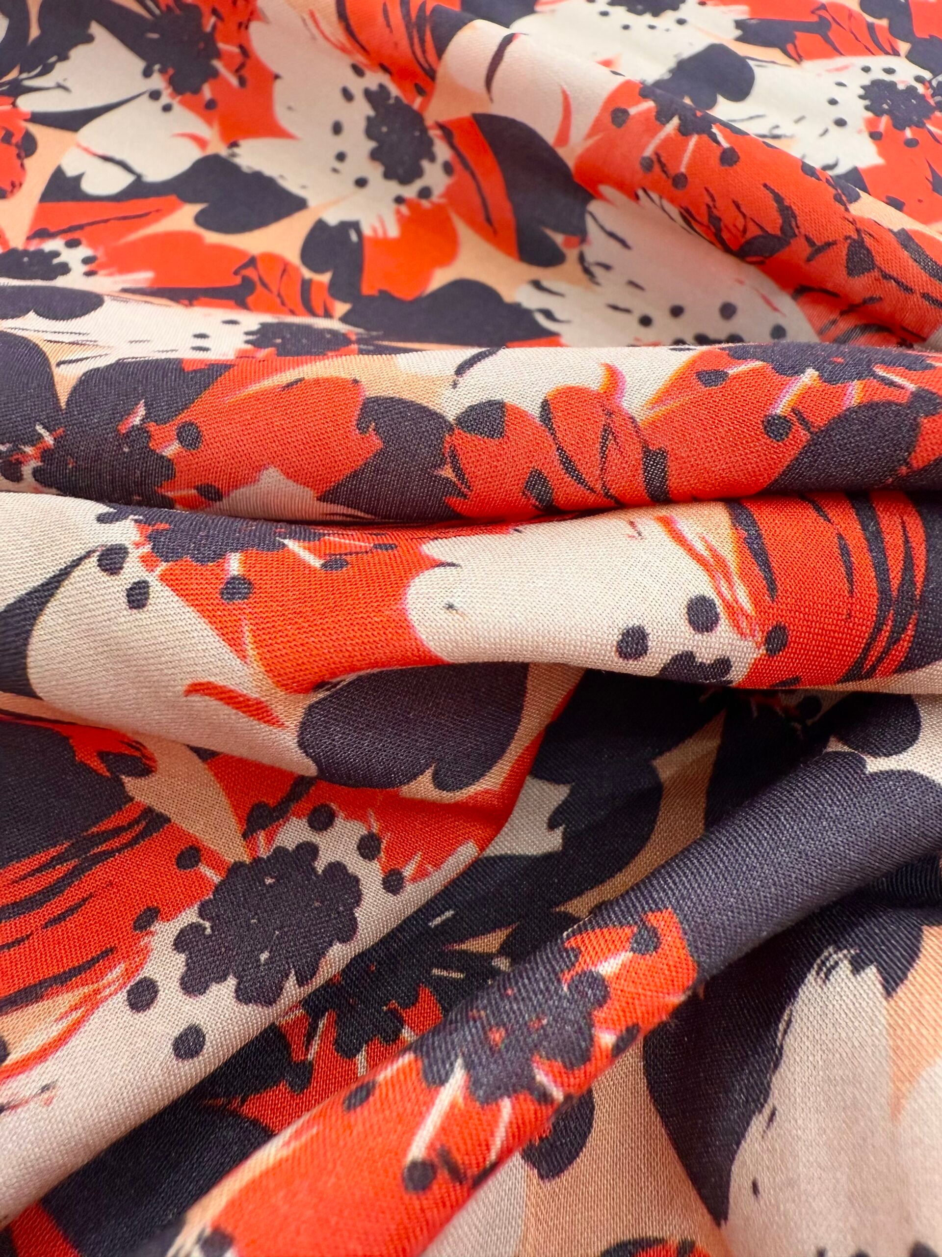 Abstract Flowers Viscose 2 Metre Remnant