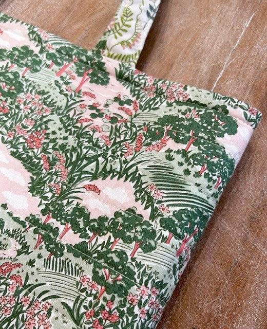 Sew A Quilted Tote Bag